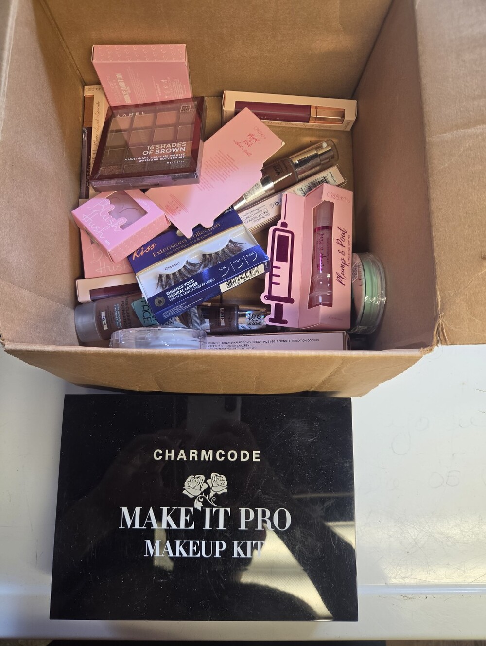 Make Up Box Goodies